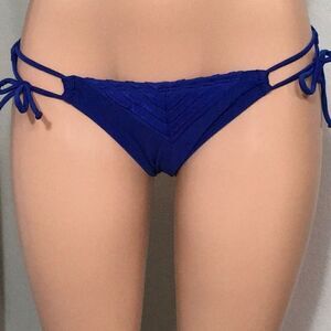 Robin Piccone bikini bottoms. NWT